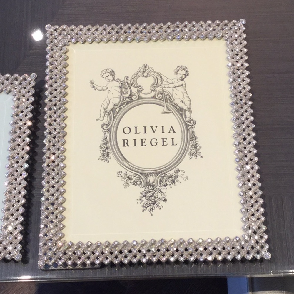 Olivia Riegel Picture frame set